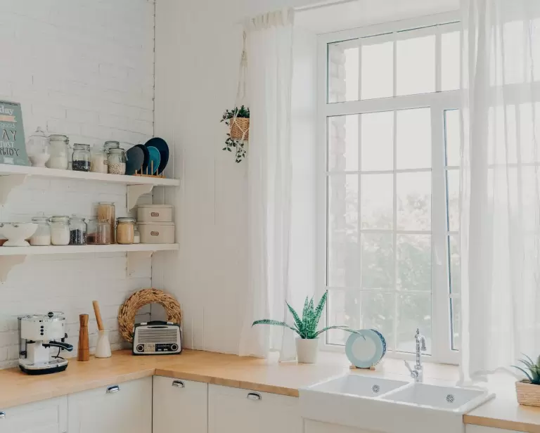 Co na okna w kuchni? Najciekawsze propozycje