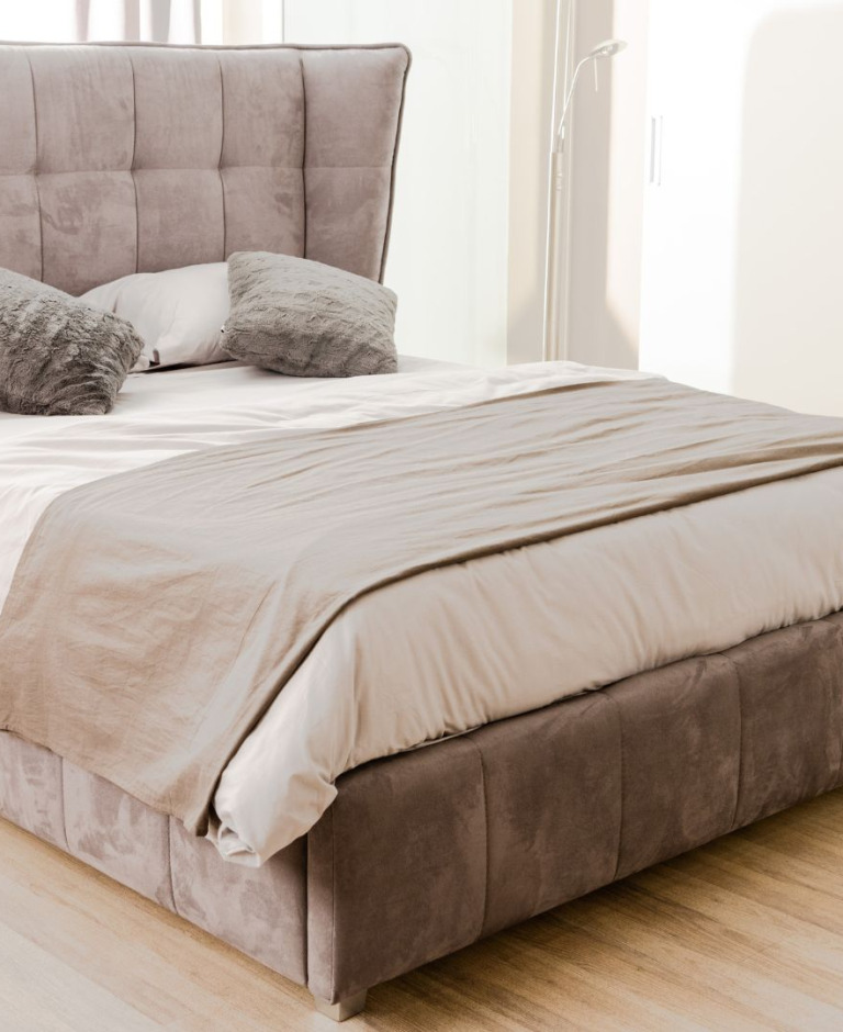 Trendy w designie łóżek tapicerowanych na nadchodzący sezon