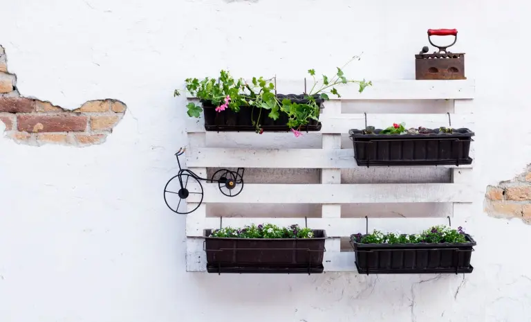 Cuda z palet do ogrodu – 40 ciekawych pomysłów DIY