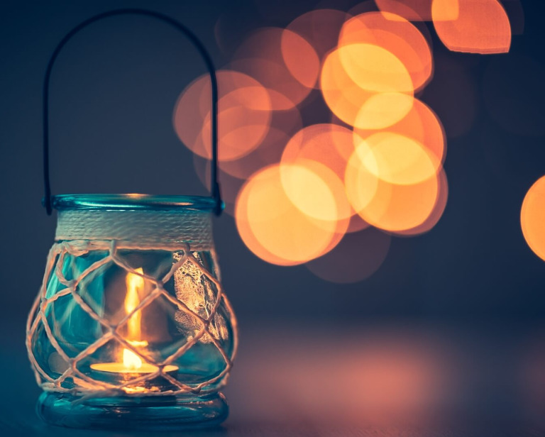 Lampion ze słoika – jak zrobić? Pomysły i instrukcje DIY